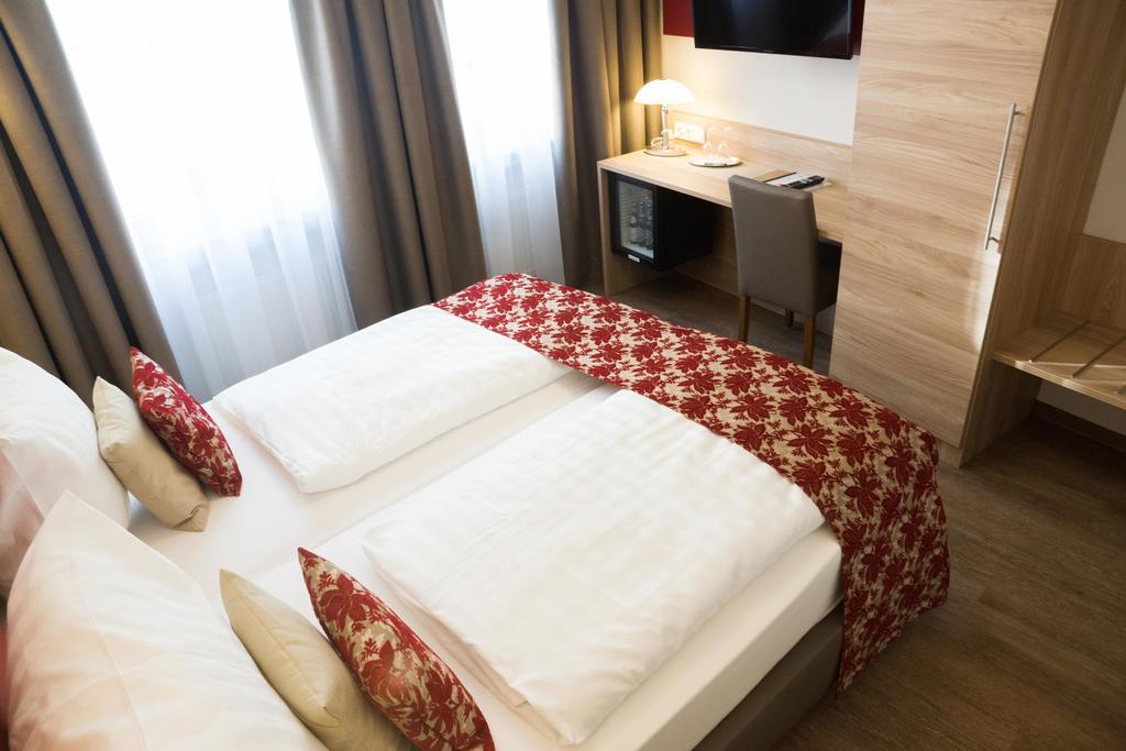Hotel Loehr Baden-Baden Rom bilde